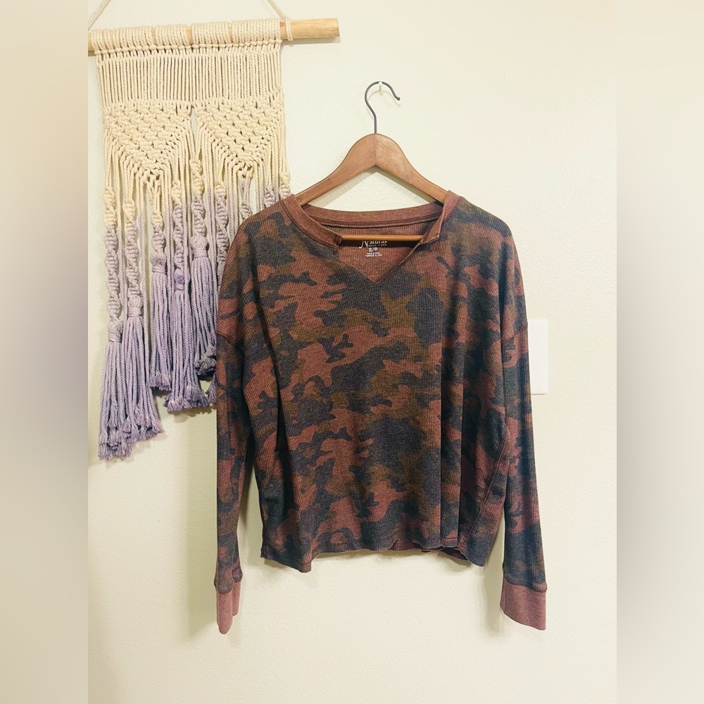 Natural Reflections-Camo Long Sleeve Henley Top-Size: Small